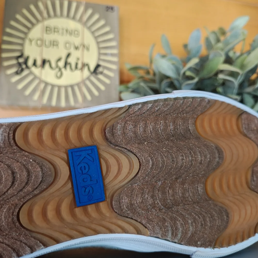 KEDS‎ MLB Texas Rangers Baseball Double Decker Slip On Sneakers Graphic Size 7.5